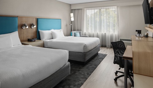 Room, 2 Queen Beds (Mobility/Hearing Access, Transf Shwr)