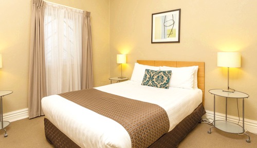 Apartment, 2 Bedrooms (Six People-South Side)