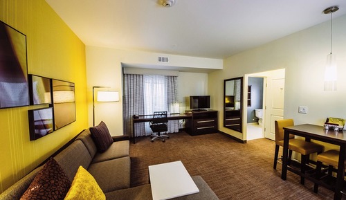 Suite, 1 Bedroom (Mobility Accessible, Roll-in Shower)