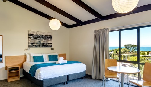 Studio Unit Sea View Upper Level