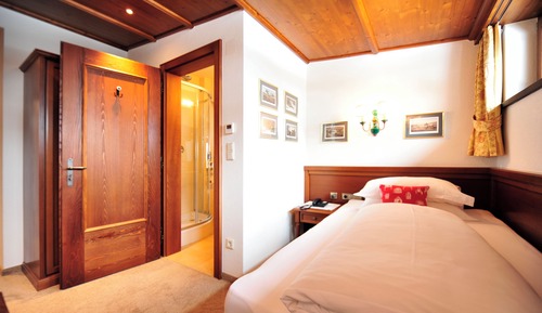 Standard Single Room