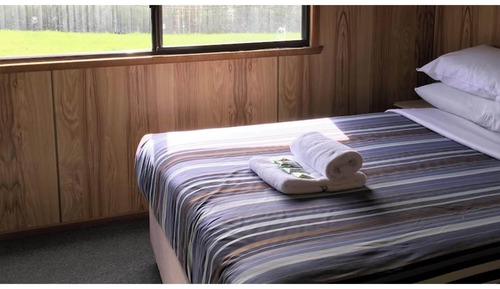 Economy Cabin - Sleeps 4