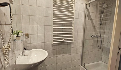 Economy Twin Room