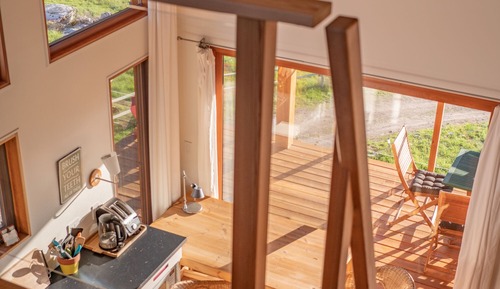 Design Studio, Private Bathroom (Bird)