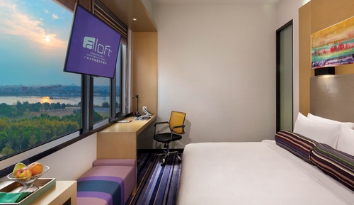 Suite, 1 Bedroom, City View