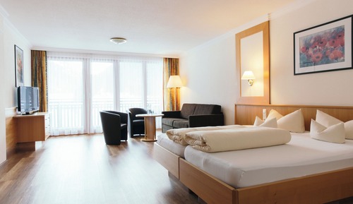 Suite, Balcony, View (Holiday Suite)