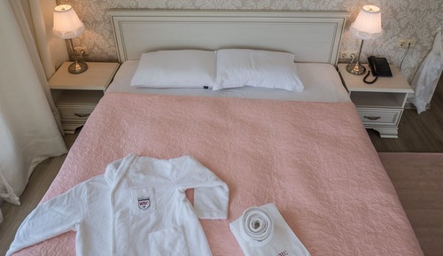 Deluxe Room, 1 Queen Bed, Sea View