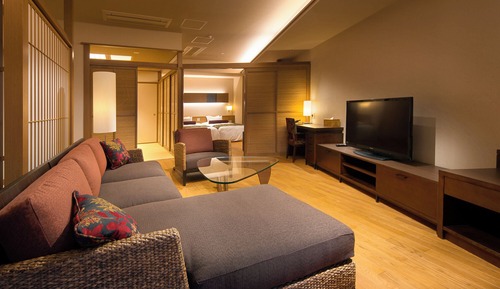 Corner Suite, Semi Open-air Bath