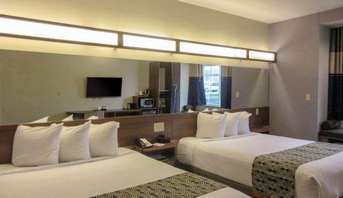 Room, 2 Queen Beds, Accessible, Non Smoking