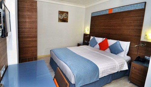 Superior Double Room, Balcony, Courtyard View
