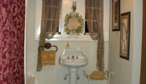 Suite, 1 King Bed (Victorian Suite)