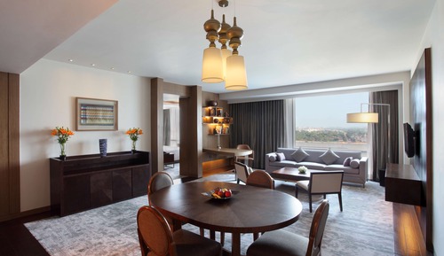 Suite (Diplomat Suite)