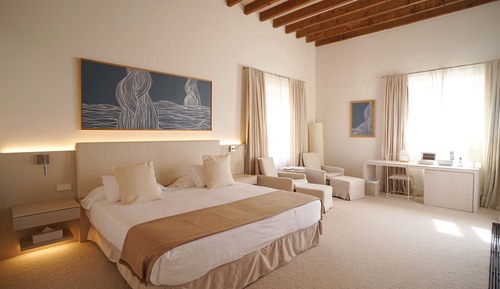 Luxury Suite, Terrace, Garden View
