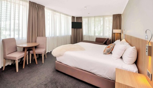 Standard Room, 1 King Bed, Non Smoking