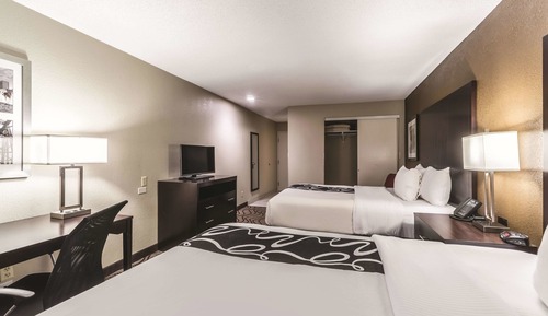 Room, 2 Queen Beds, Non Smoking