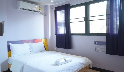 Double Room, 1 Double Bed (with Shared Bathroom)
