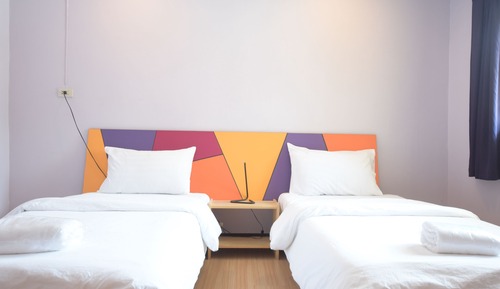 Standard Twin Room