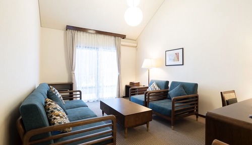 Deluxe Suite