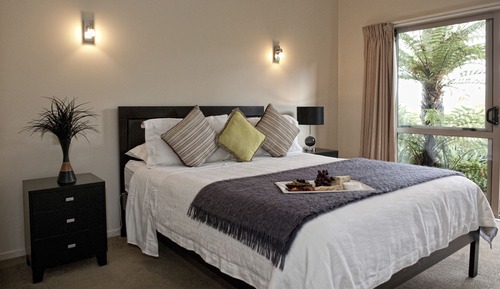 Standard Room, 1 Queen Bed, Balcony, Garden View