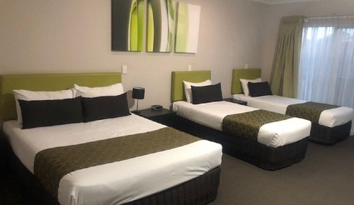 Deluxe Triple Room