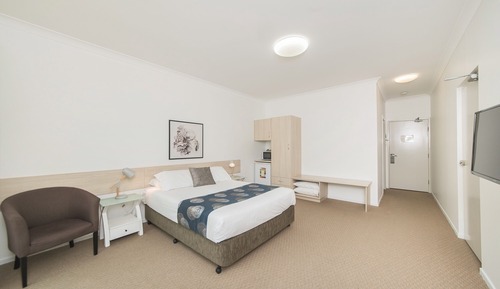 Standard Room, 1 Queen Bed, Accessible (Disabled Access)