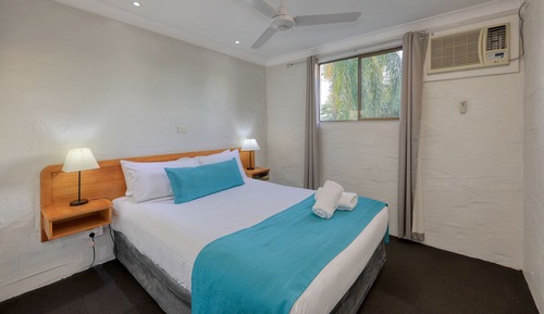 Standard Suite, 1 Bedroom, Non Smoking, Kitchenette (Twin Room)