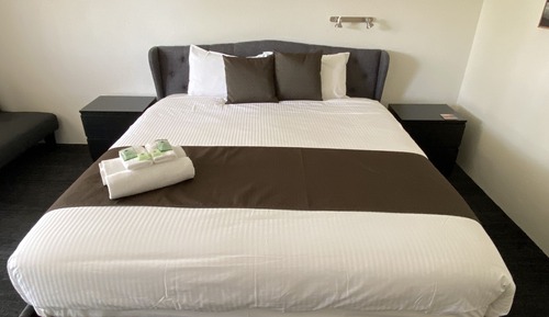 Executive Room, 1 King Bed, Non Smoking, Balcony (3 1/2 Star Delux Room)