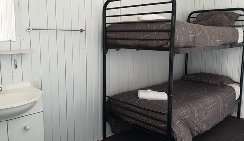 Standard Room, Non Smoking, Shared Bathroom (Single Bunk)