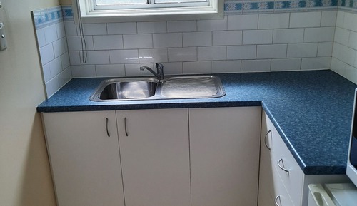Queen Kitchenette