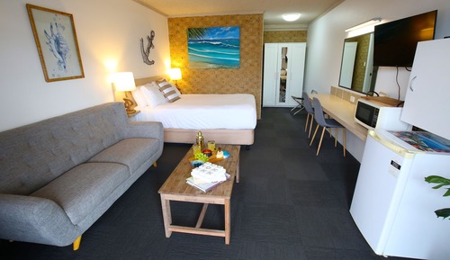 Deluxe Room, 1 Queen Bed, Non Smoking