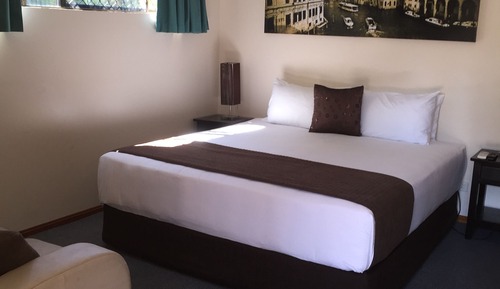 Executive King Suite with Balcony