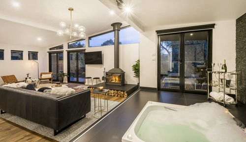 Luxury Villa, 1 Bedroom, Hot Tub (4 Villa 2 nts min)