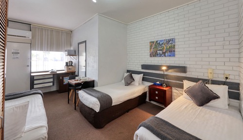 Standard Room, Non Smoking (Queen Single Room)