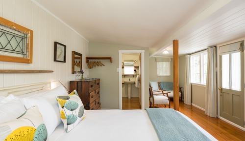 Superior Suite, Non Smoking, Balcony (Tautoru Rm 6)