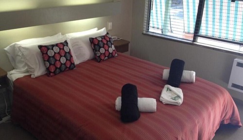 Standard Room, Non Smoking, Kitchenette (Standard Queen Room)