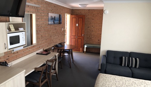 Two Bedroom Unit (2BU)