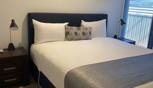 Deluxe Apartment, 3 Bedrooms, Kitchen, Garden View