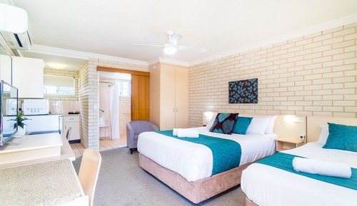 Deluxe Twin Room (Wheelchair Access)