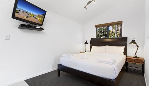 Studio Villa (Not Pet Friendly) - Sleeps 2