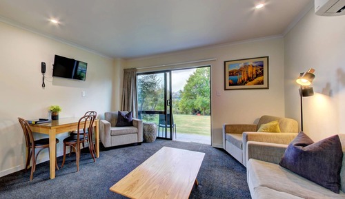 One Bedroom Motel