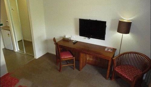 Standard Room, Non Smoking, Balcony (Standard Queen Room)