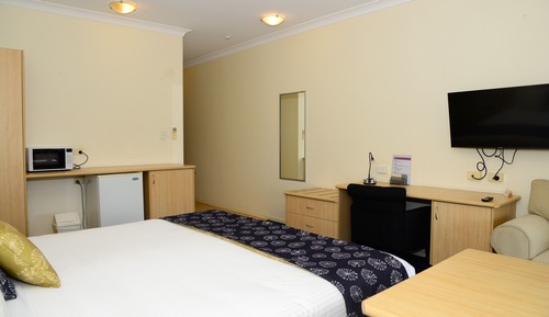 Premium Suite (with spa bath)