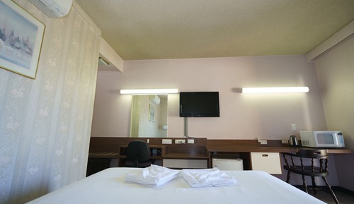 Standard Room, 1 Queen Bed