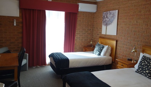 Deluxe Twin Room