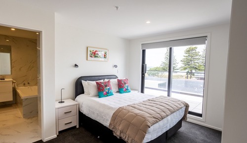 Superior Apartment, 2 Bedrooms, Beachside