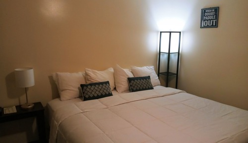Standard Room, 1 King Bed, Refrigerator & Microwave