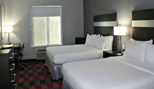 Suite, 2 Queen Beds, Non Smoking