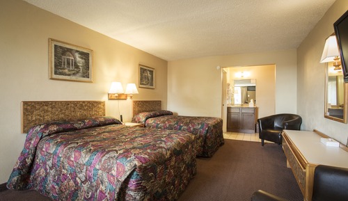 Room, 2 Double Beds, Kitchenette