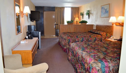 Deluxe Suite, 2 Queen Beds and 1 Sofa Bed, Non Smoking