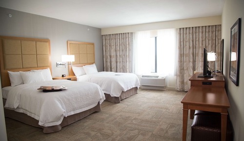 Room, 2 Queen Beds, Accessible, Non Smoking (Hearing Impaired)
